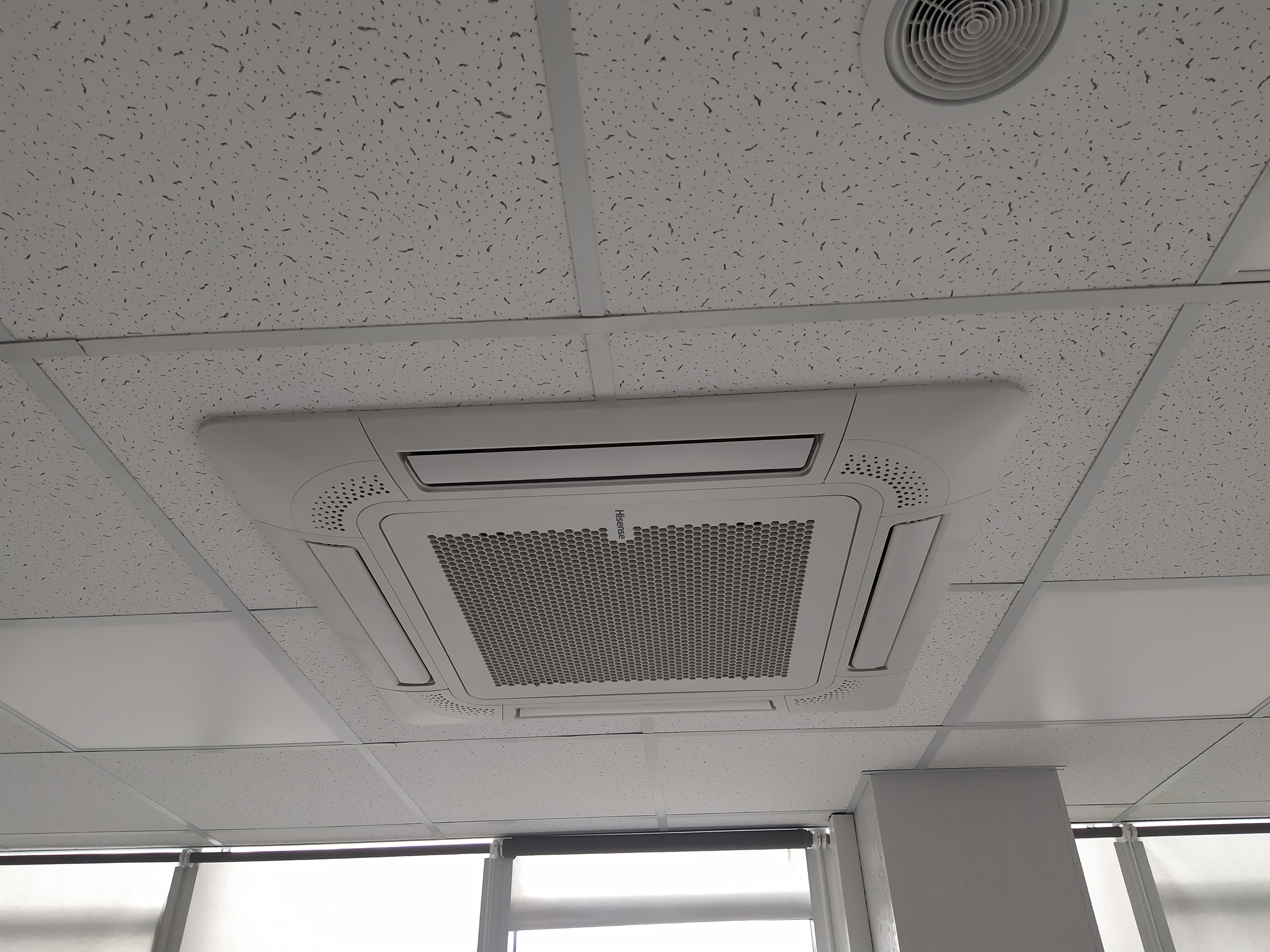 Кондиціонери та VRF Системи Hisense/ Кондиционеры Хайсенс